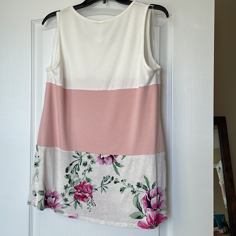 NWT Color Block Tank - Size Medium - Picture 3 of 4
